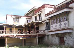 Pala Manor